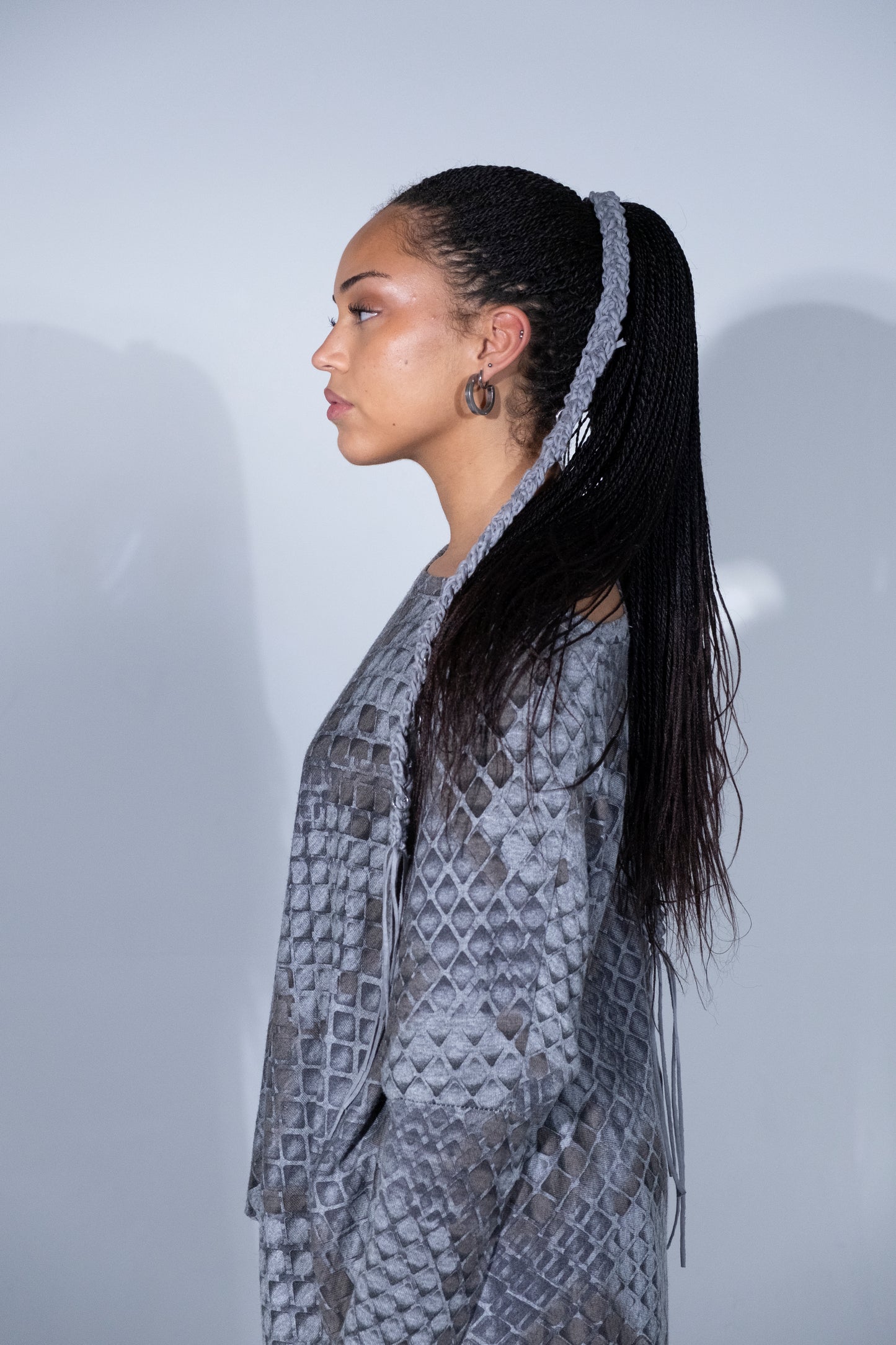 THESS BRAID IN GREY