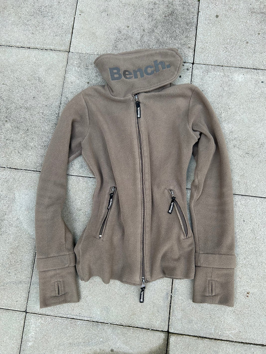 BENCH SWEATER