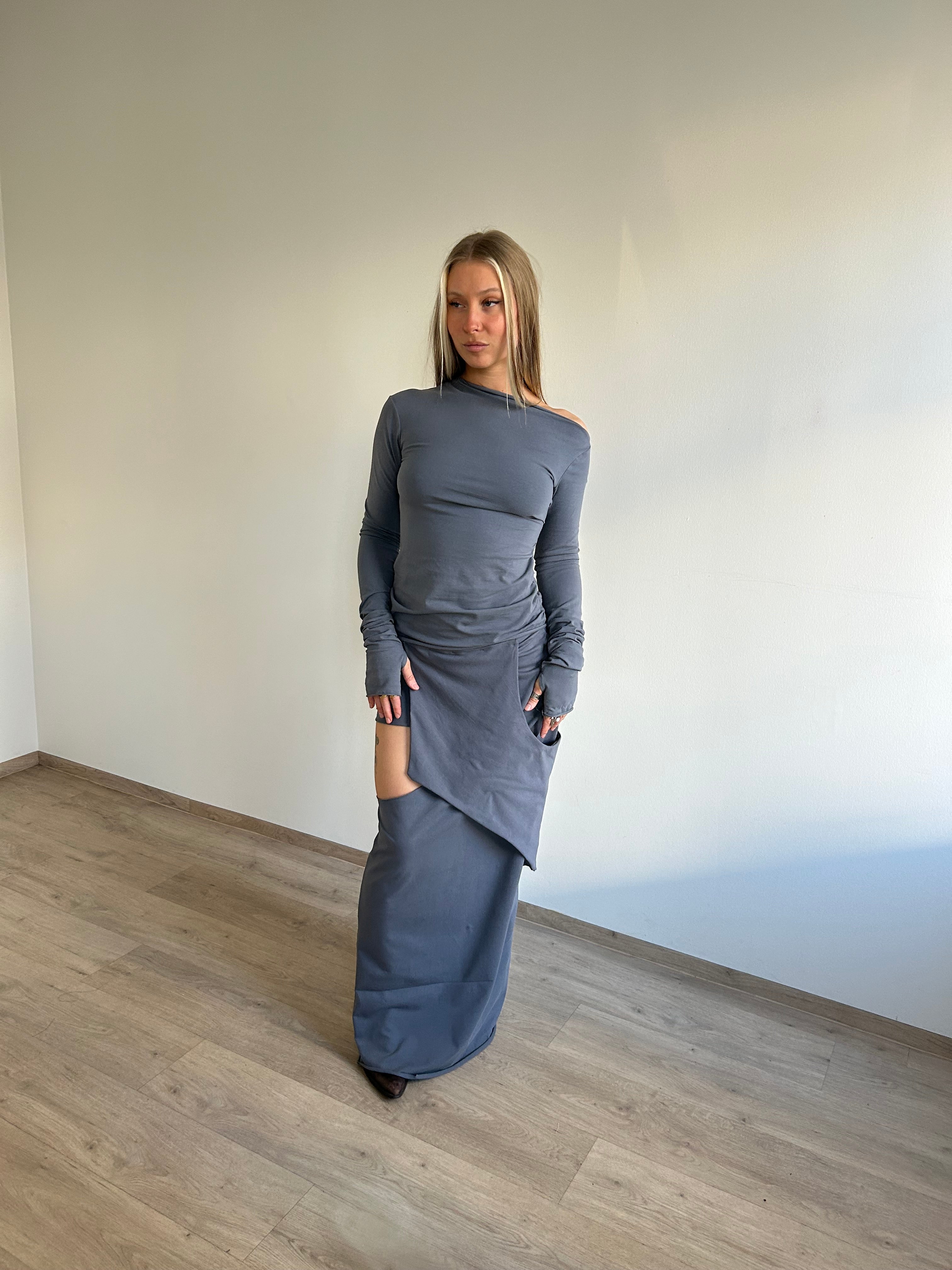 THESS MAXI SKIRT IN GREY