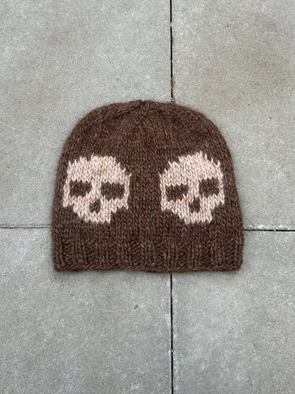 DEAD WOOL BEANIE IN BROWN