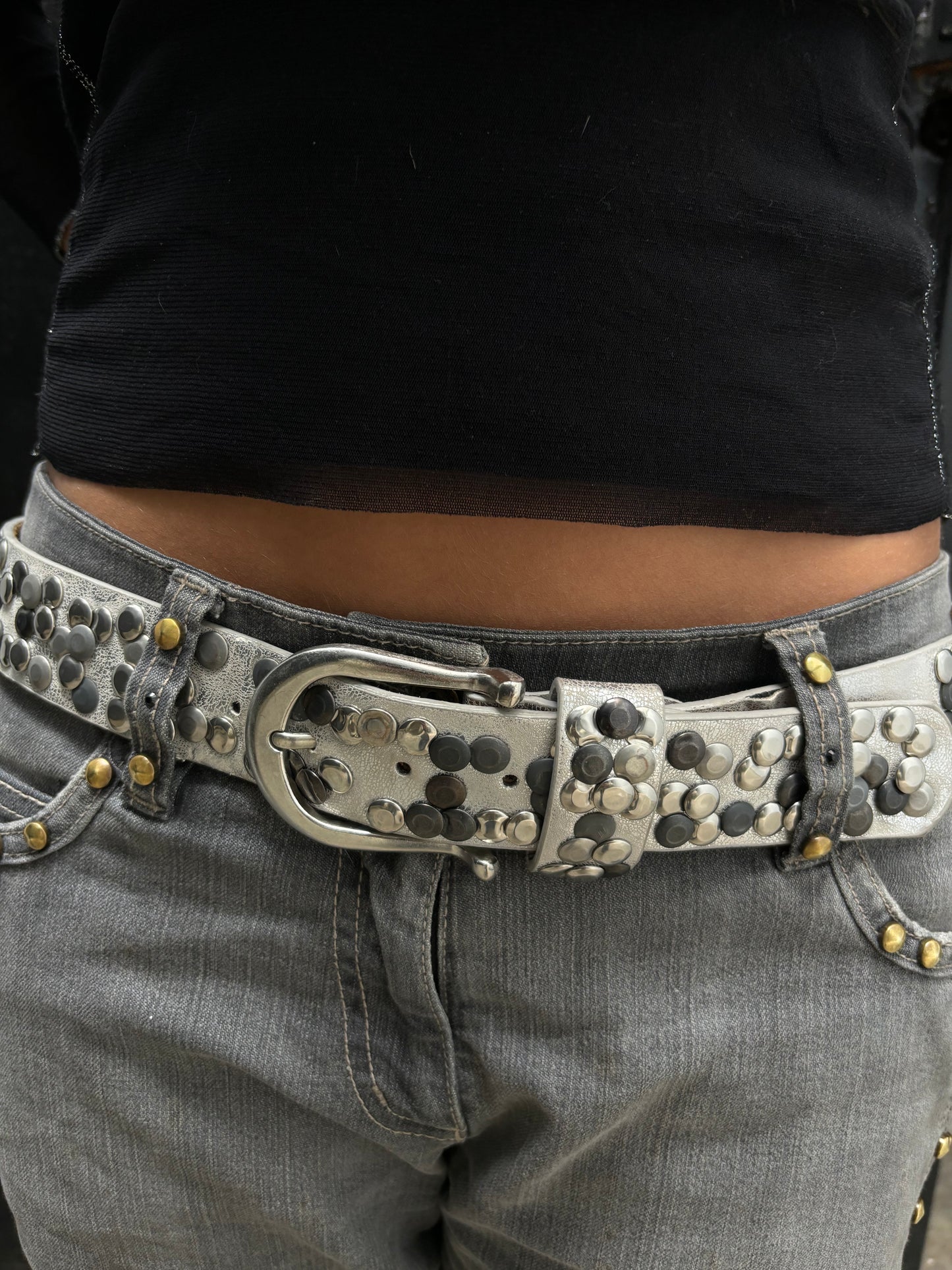 STUDDED LEATHER BELT