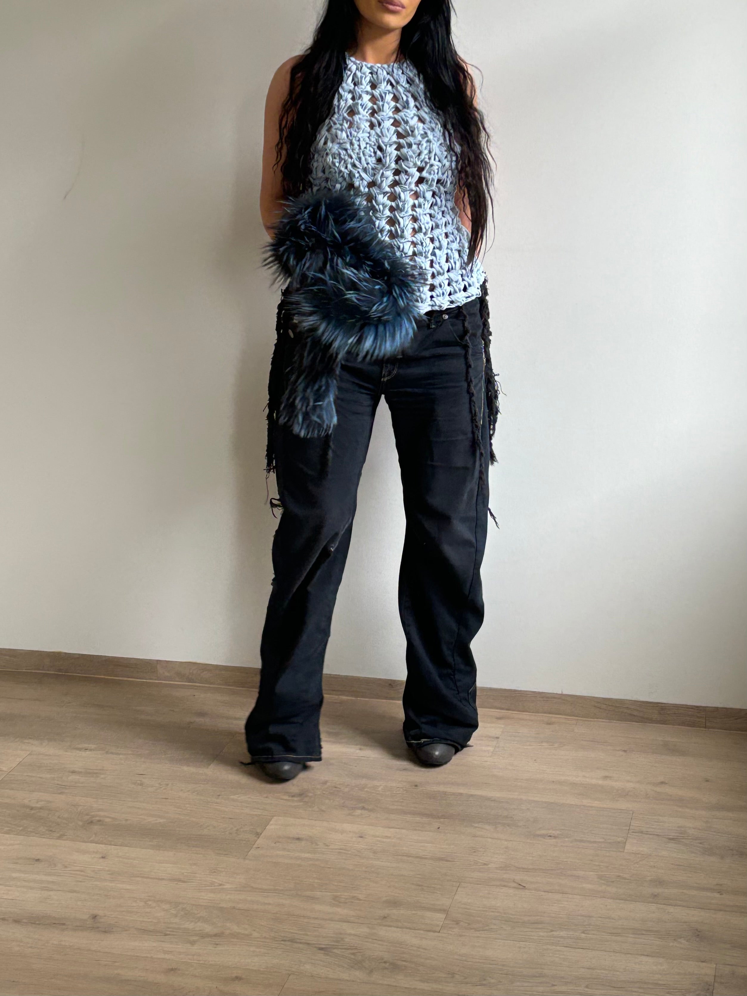 THESS BACKLESS TOP IN  BABYBLUE