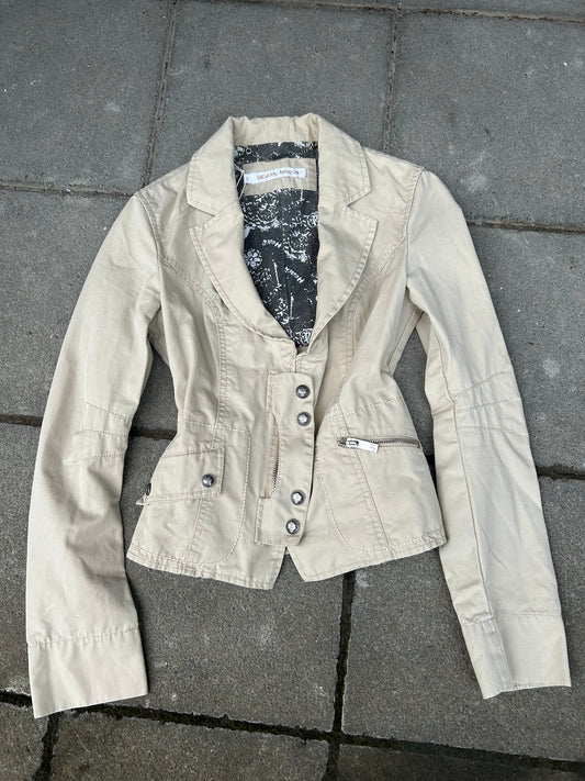 BEIGE JACKET