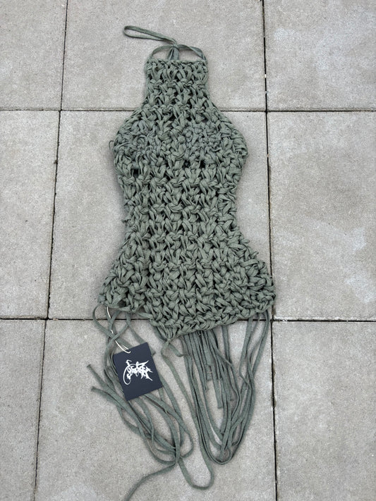 THESS BACKLESS TOP IN GREEN