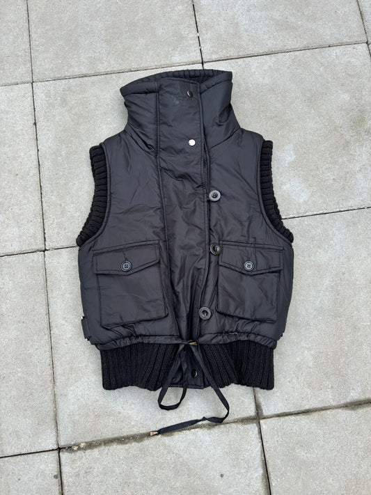 BLACK PUFFER VEST